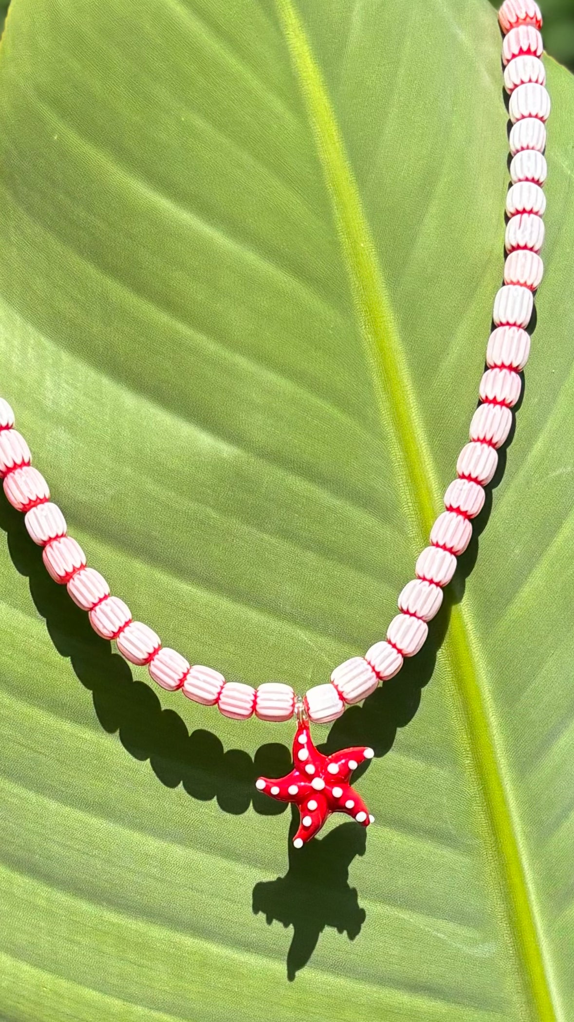 COLLAR ESTRELLA ROJA